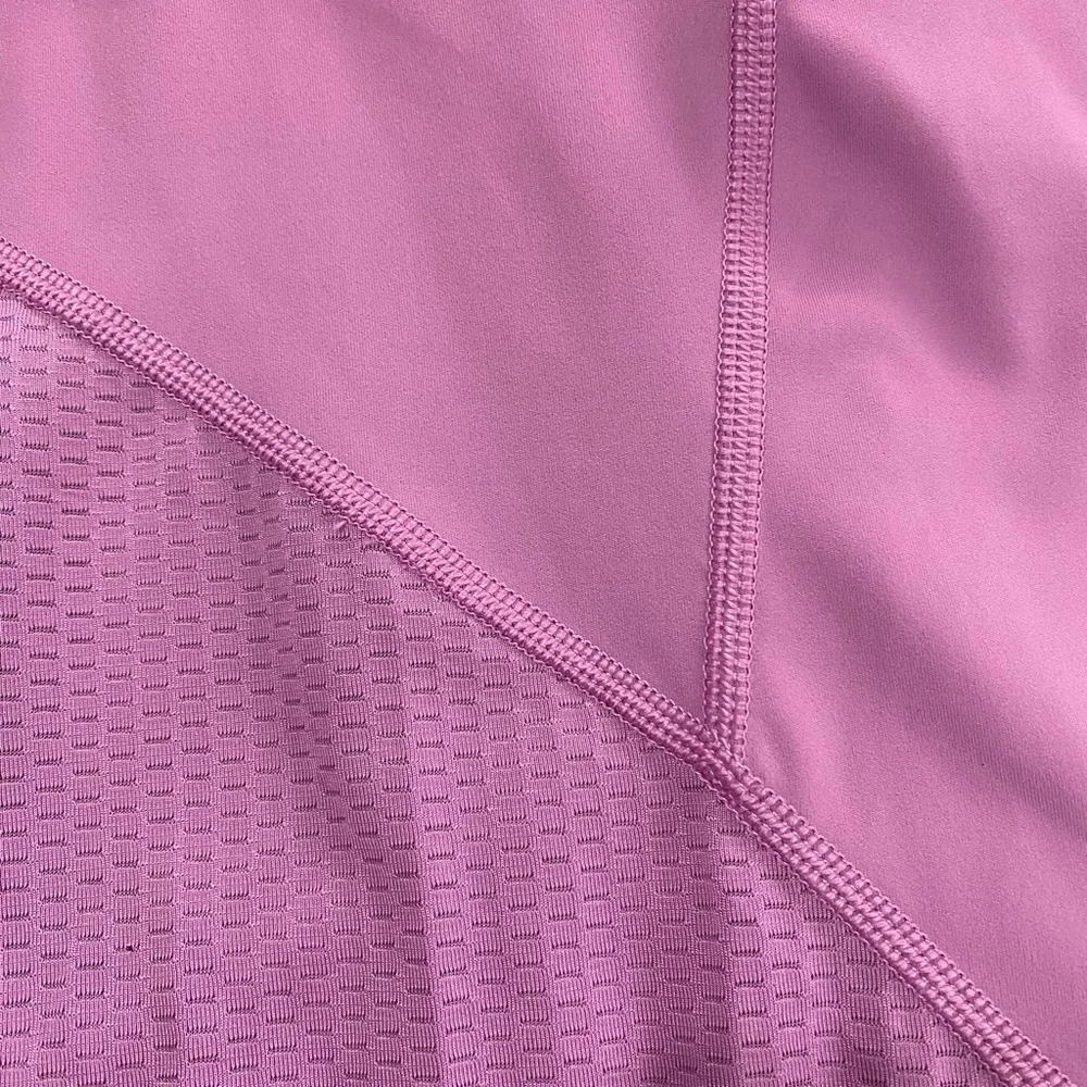 Athleta Mesh Contender Capri in Violet Blush Multiple Zipper Pockets‎ Size S